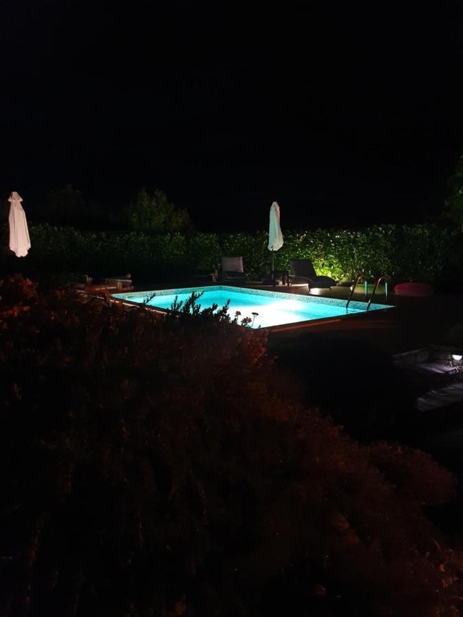 Holiday Home Demark Jurdani Bagian luar foto