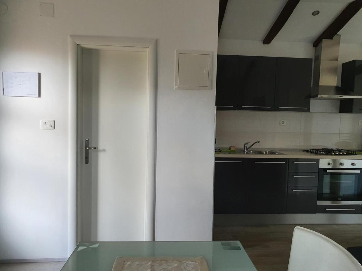 Holiday Home Demark Jurdani Bagian luar foto