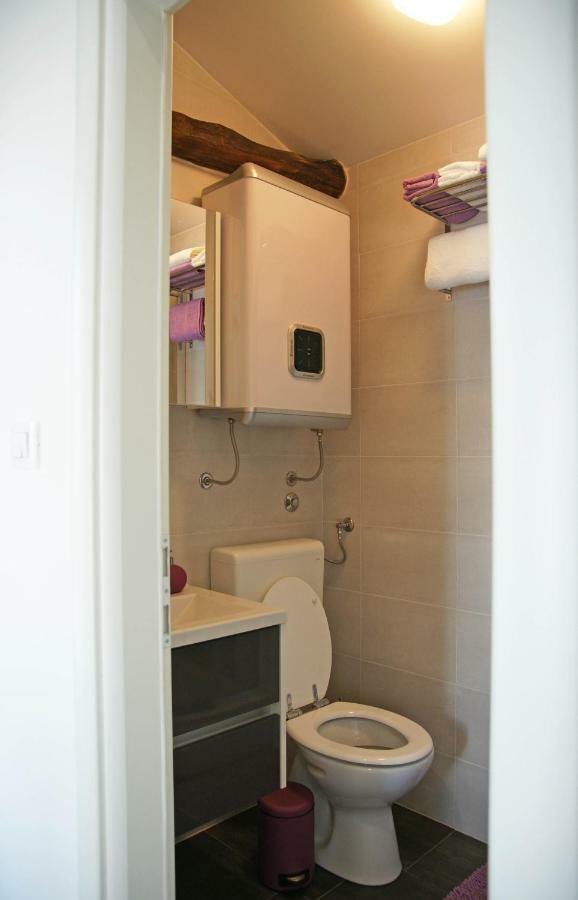 Holiday Home Demark Jurdani Bagian luar foto